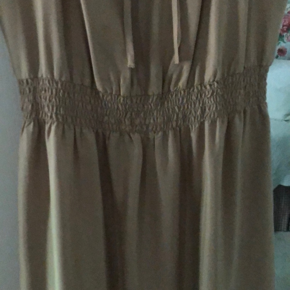 Dress - Picture 3 of 4